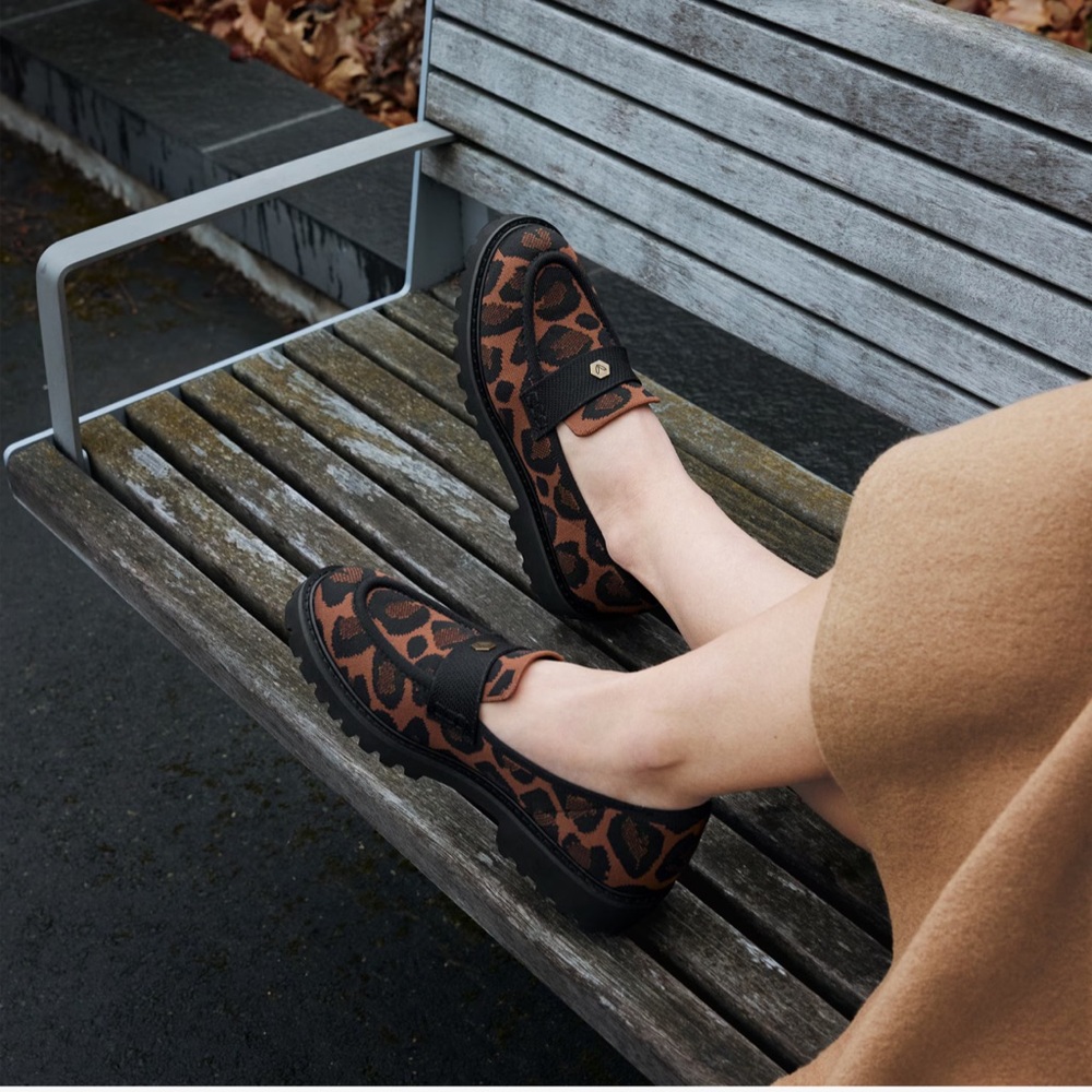 Stylish Leopard Print Women's Loafers